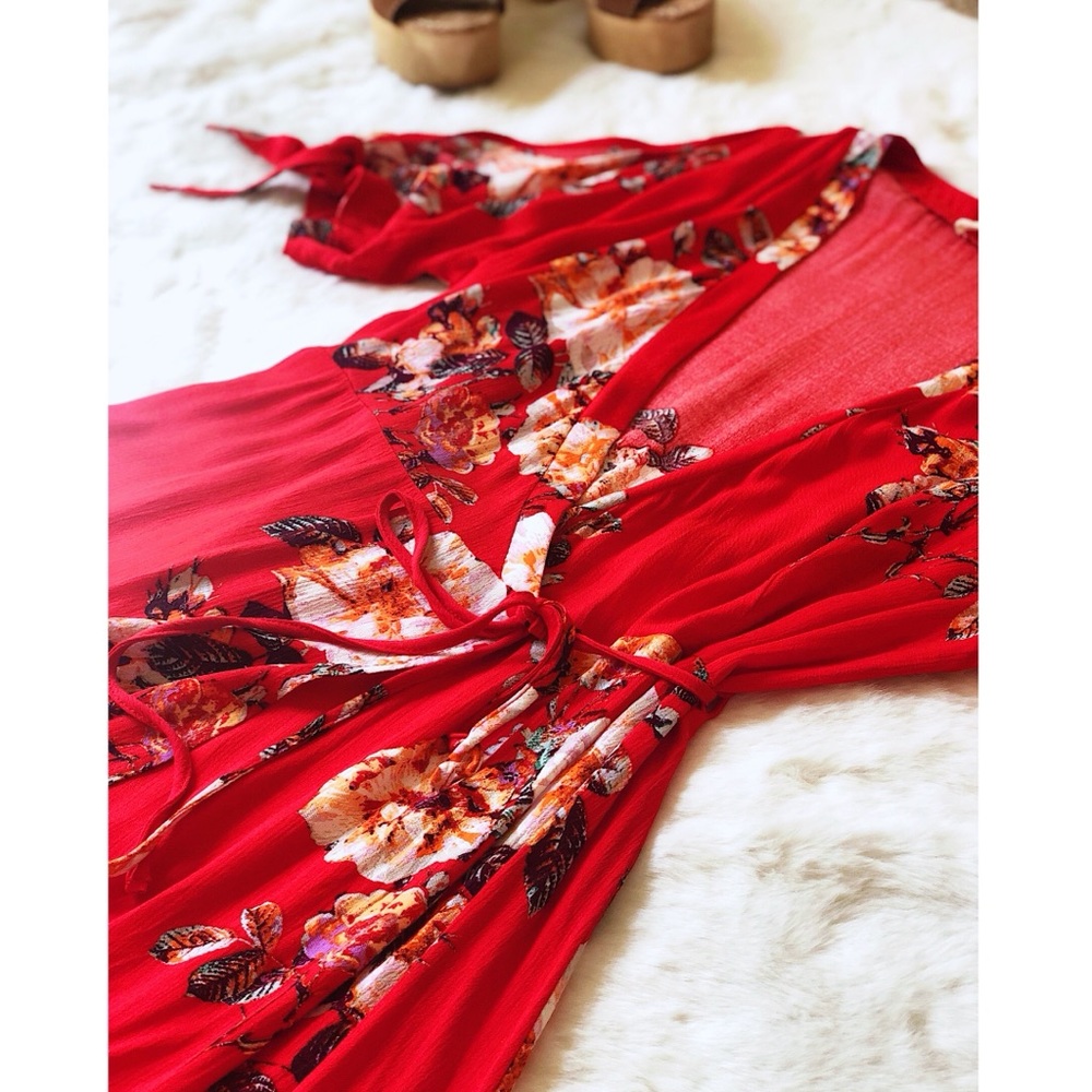 Floral Wrap Dress - Picture 5 of 8